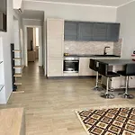 Апартаменты Centralissimo In Piazza Bresca *