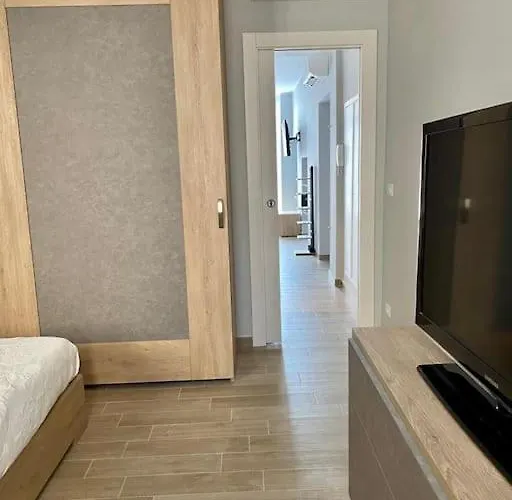 Centralissimo In Piazza Bresca